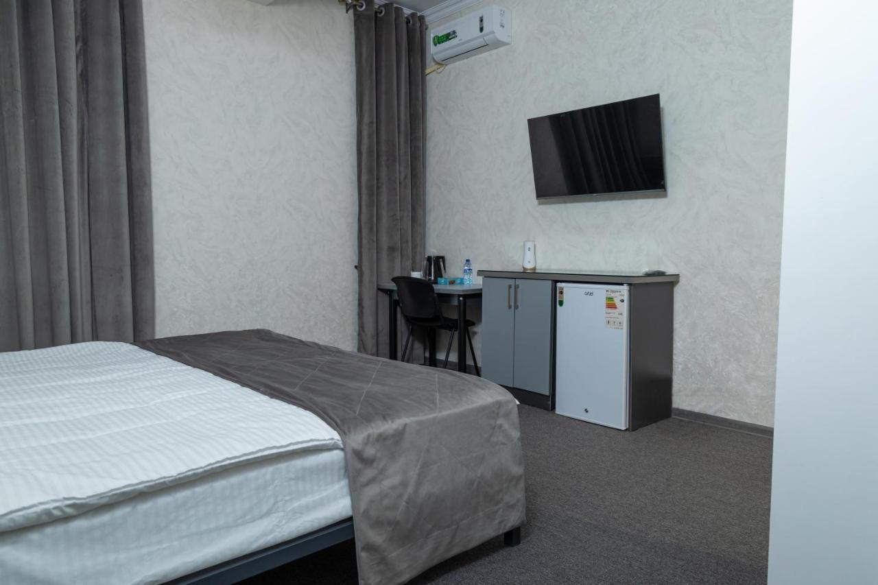 The Time Hotel Tashkent Esterno foto